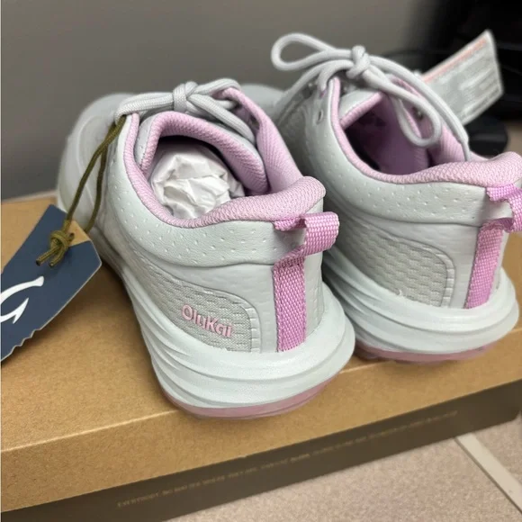 Olukai golf shoes - Picture 2 of 5